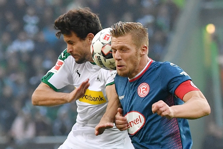 日能像她们 日能像她们